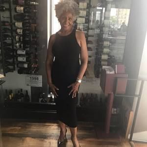 Meet your Posher, Beverly